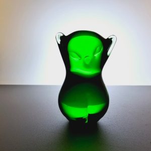 Unik Konstglasfigur i Grönt Glas – 9,5 cm