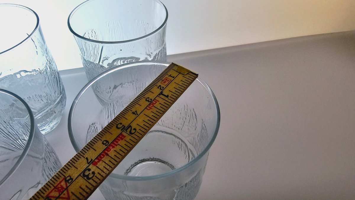8 st strukturerade dricksglas – retroinspirerad reliefdesign - Bild 4