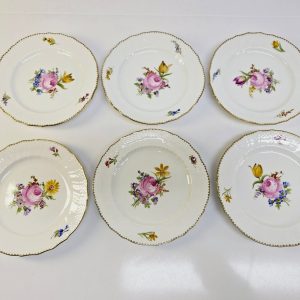 Klassiska Gustavsberg Tallrikar med Blomsterdekor – Set om 6 st