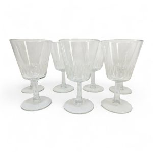 7 st vintage glas på fot med slipad dekor – 12,5 cm – klassisk nordisk design