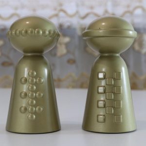 2 figuriner, IKEA dekoration ”KUNGÖRA” 2017